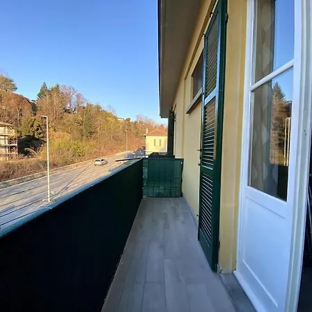 Semesterbostad Maggiore Porto Valtravaglia