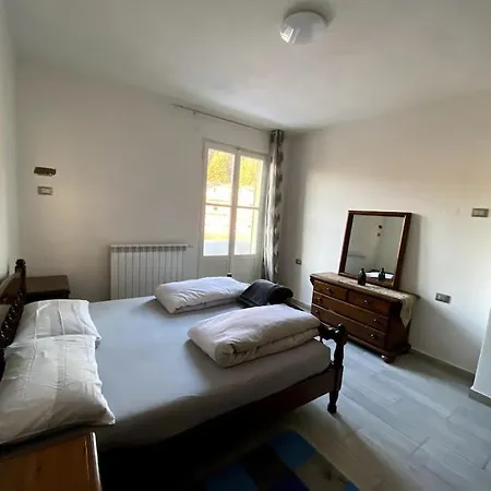 Semesterbostad Maggiore Porto Valtravaglia